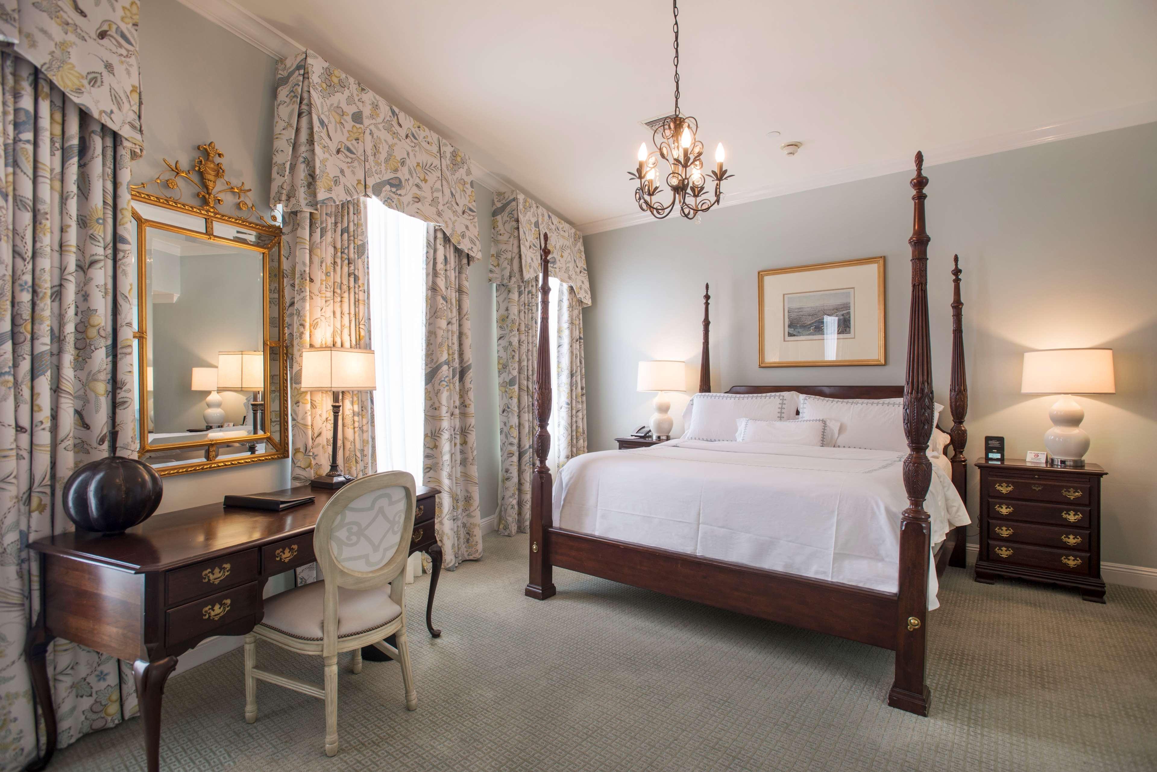 Bienville House Hotel New Orleans Bagian luar foto